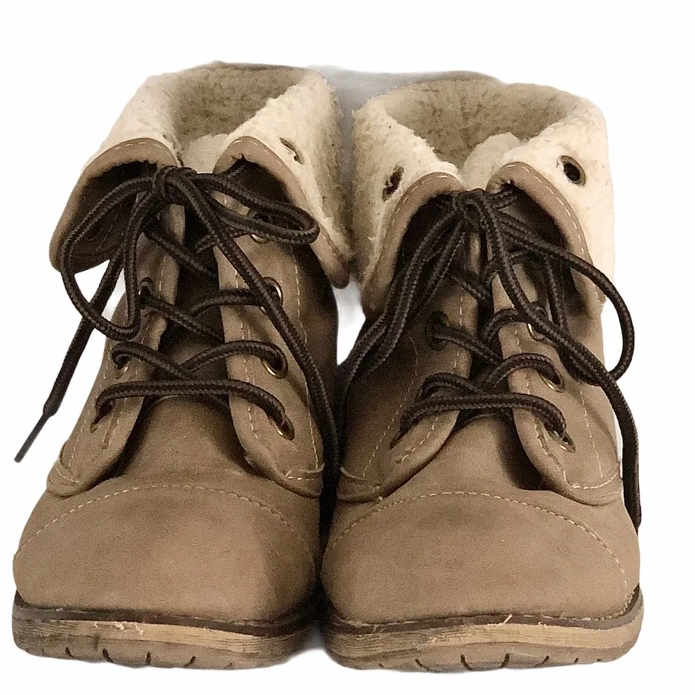 DIRTY LAUNDRY Raeven Tan Fold-Over Booties SZ-6